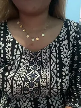 Snapshot of Arohi_51 chatting on October 28, 11:51 pm Arohi 51 online show from October 28, 11:51 pm