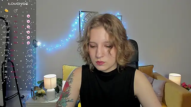 Hailey Foxy online show from September 28, 8:52 am