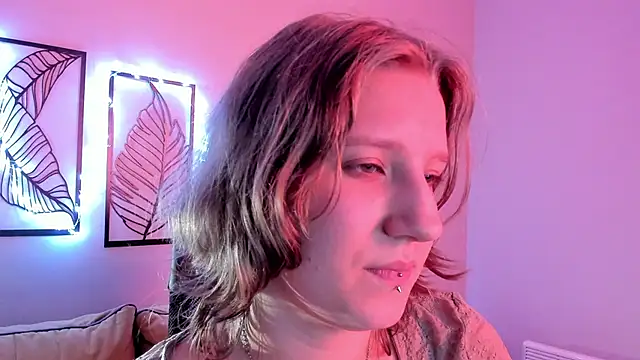 Hailey Foxy online show from November 12, 9:32 am