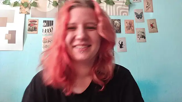 Snapshot of Hailey_Foxy chatting on July 20, 7:33 am Hailey Foxy online show from July 20, 7:33 am