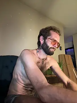 Snapshot of hungspundick1 chatting on October 13, 11:43 am hungspundick1 online show from October 13, 11:43 am