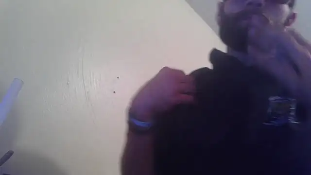 Snapshot of hungspundick1 chatting on October 23, 7:01 pm hungspundick1 online show from October 23, 7:01 pm