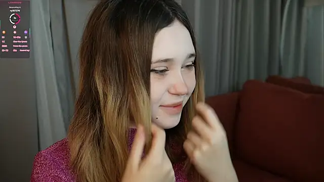 Snapshot of Lina_Glow chatting on November 30, 6:39 am Lina Glow online show from November 30, 6:39 am