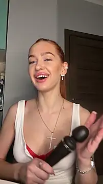 Snapshot of LittleFox___ chatting on November 22, 6:56 am LittleFox online show from November 22, 6:56 am