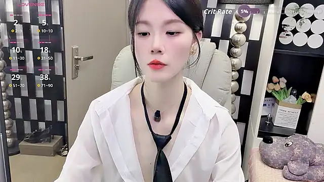 Yueyue-MM online show from April 30, 12:55 pm