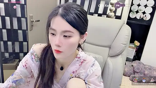 Yueyue-MM online show from June 7, 1:04 pm