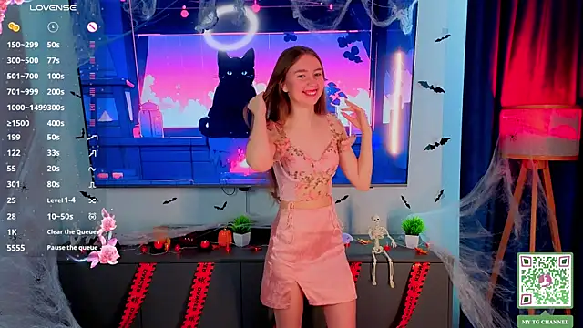 ElfredaTupy online show from November 4, 6:12 am