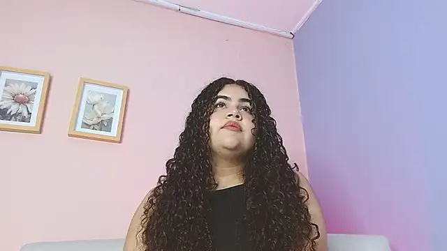 lourdes moon22 online show from September 24, 12:41 pm