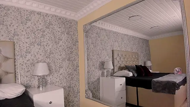 AlahiaJoness online show from September 30, 3:11 am