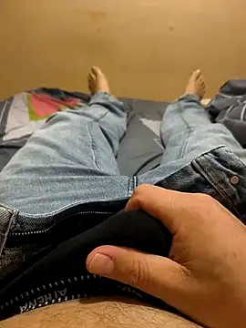 Normalludo0202 online show from November 13, 4:17 pm