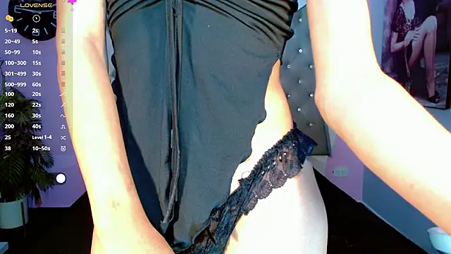 Honey Moontsts online show from February 27, 12:38 pm