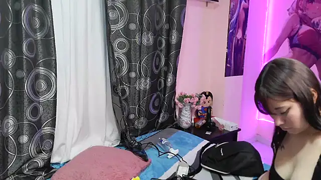 Zulema R1 online show from March 4, 11:11 pm