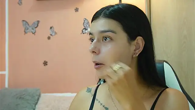 valerihouse online show from February 24, 9:41 pm