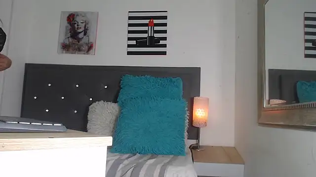 Snapshot of madison__love_ chatting on May 15, 6:04 pm madison love online show from May 15, 6:04 pm