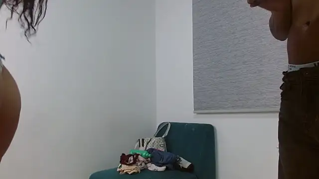 Snapshot of couples-hard-profond chatting on September 24, 1:36 pm couples-hard-profond online show from September 24, 1:36 pm