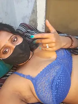 Minu love online show from March 7, 11:02 pm