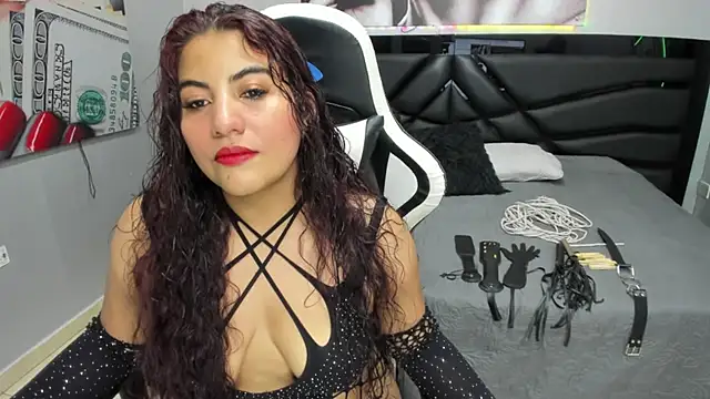 Sara Bdsm  online show from October 16, 1:45 pm