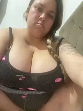 bruna438 online show from June 12, 9:14 pm