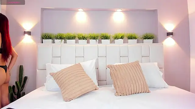 LunnaBlake online show from February 20, 4:31 am