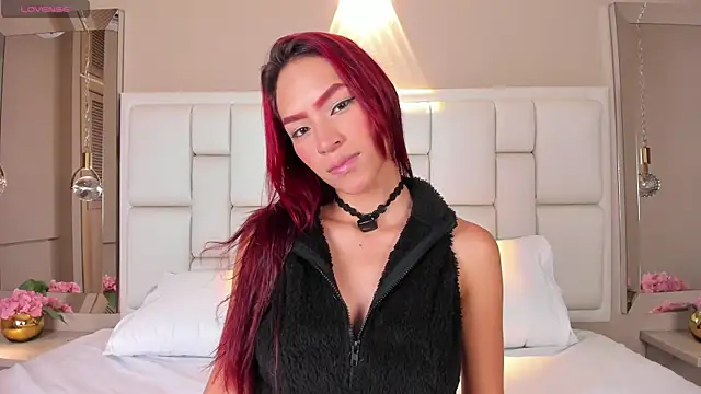 LunnaBlake online show from February 22, 4:35 am