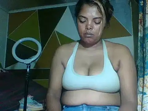 Snapshot of SEXY_METISE chatting on February 19, 8:41 pm SEXY METISE online show from February 19, 8:41 pm