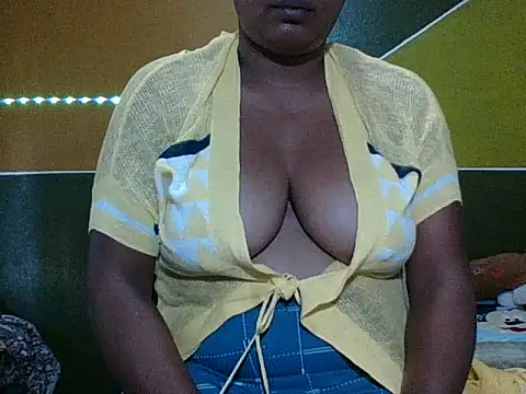 Snapshot of SEXY_METISE chatting on November 25, 5:18 am SEXY METISE online show from November 25, 5:18 am