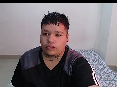 Yulian bigclit7 online show from December 18, 4:02 pm