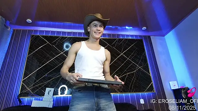 Snapshot of eroseliam chatting on November 8, 7:12 pm eroseliam online show from November 8, 7:12 pm