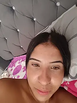 Snapshot of Liagni0 chatting on February 19, 8:38 pm Liagni0 online show from February 19, 8:38 pm