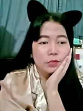 Snapshot of Asianhotskinny chatting on April 19, 6:46 am Asianhotskinny online show from April 19, 6:46 am