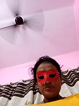 Snapshot of Gullapi chatting on October 7, 2:42 am Gullapi online show from October 7, 2:42 am