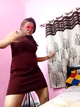 Snapshot of Gullapi chatting on November 27, 7:32 am Gullapi online show from November 27, 7:32 am