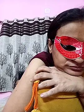 Snapshot of Gullapi chatting on December 1, 3:22 am Gullapi online show from December 1, 3:22 am