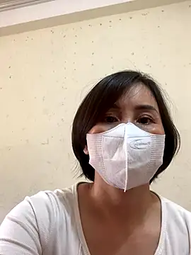 Snapshot of Hello_Linchii chatting on September 10, 3:39 am Hello Linchii online show from September 10, 3:39 am