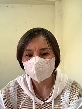 Snapshot of Hello_Linchii chatting on September 12, 8:47 am Hello Linchii online show from September 12, 8:47 am