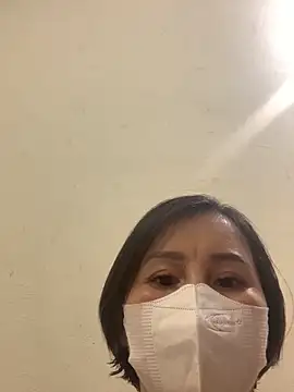 Snapshot of Hello_Linchii chatting on September 14, 4:39 pm Hello Linchii online show from September 14, 4:39 pm