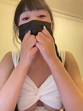 Minnie-2025 online show from March 13, 5:41 pm