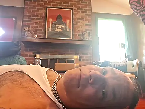 Slinkypoppet online show from May 11, 7:33 pm