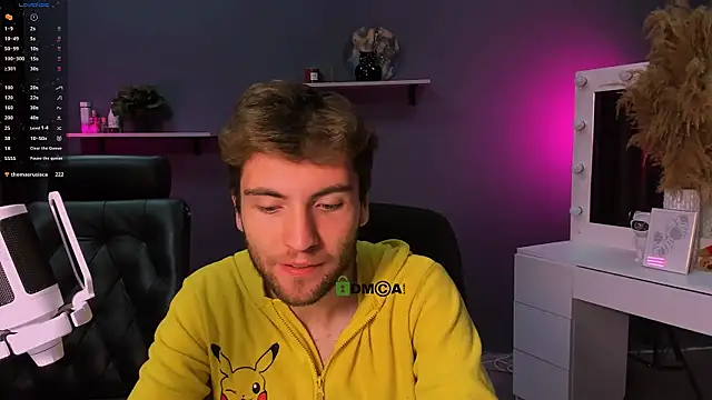 Snapshot of joseph_bear_ chatting on October 6, 2:20 am joseph bear online show from October 6, 2:20 am