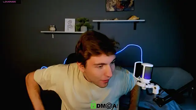 Snapshot of joseph_bear_ chatting on October 13, 8:20 pm joseph bear online show from October 13, 8:20 pm