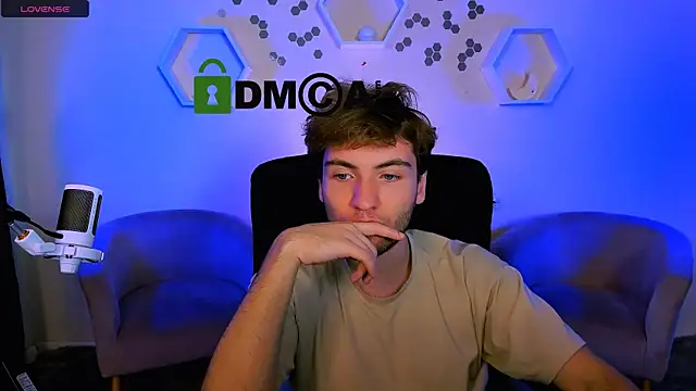 Snapshot of joseph_bear_ chatting on November 23, 8:52 pm joseph bear online show from November 23, 8:52 pm