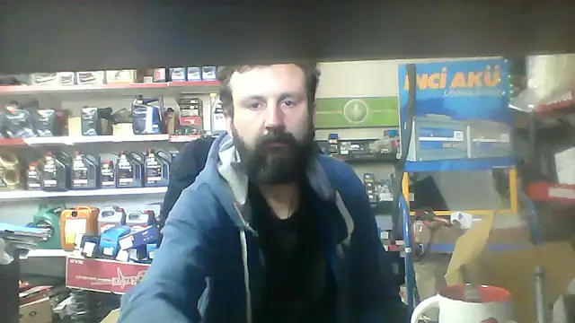 Snapshot of vihand22 chatting on September 17, 6:15 am vihand22 online show from September 17, 6:15 am