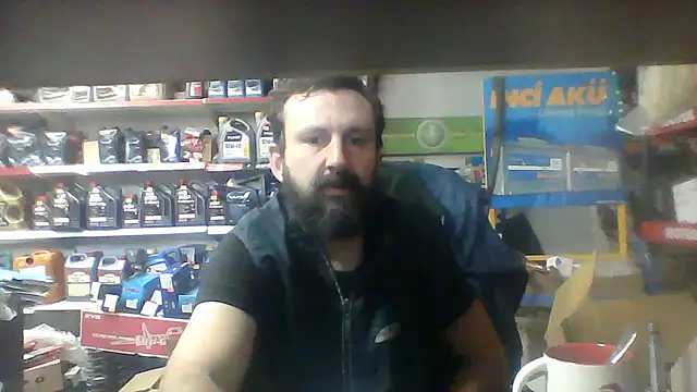 Snapshot of vihand22 chatting on September 20, 6:25 am vihand22 online show from September 20, 6:25 am