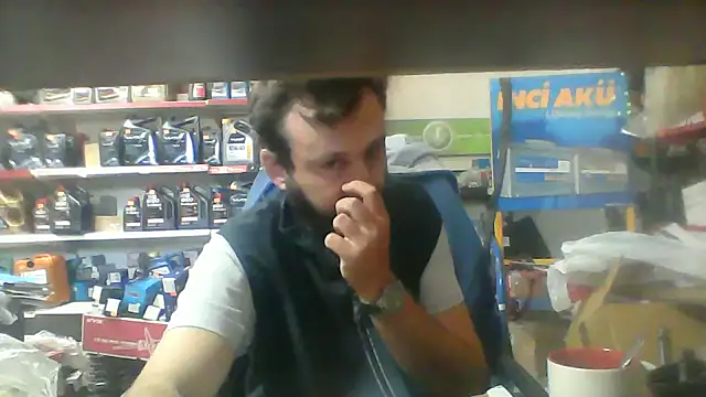Snapshot of vihand22 chatting on September 24, 7:23 am vihand22 online show from September 24, 7:23 am