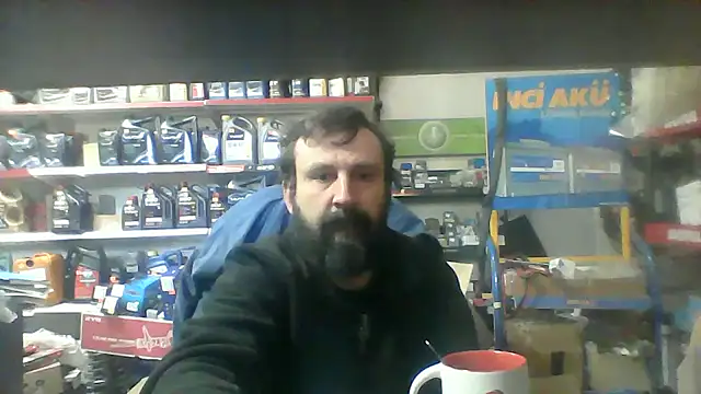 Snapshot of vihand22 chatting on October 3, 7:16 am vihand22 online show from October 3, 7:16 am