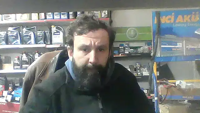 Snapshot of vihand22 chatting on October 13, 10:15 am vihand22 online show from October 13, 10:15 am
