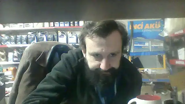 Snapshot of vihand22 chatting on October 16, 6:47 am vihand22 online show from October 16, 6:47 am