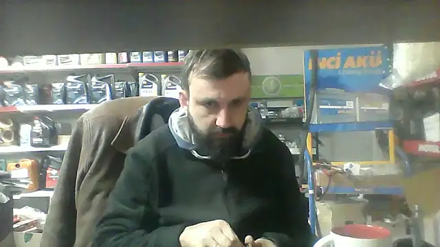 Snapshot of vihand22 chatting on October 17, 8:50 am vihand22 online show from October 17, 8:50 am