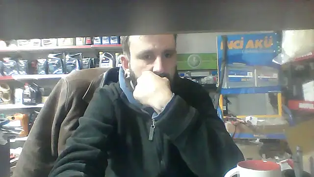 Snapshot of vihand22 chatting on October 20, 7:31 am vihand22 online show from October 20, 7:31 am