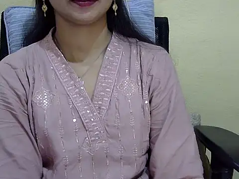 Snapshot of Rahat_S chatting on January 11, 3:33 am Rahat S online show from January 11, 3:33 am